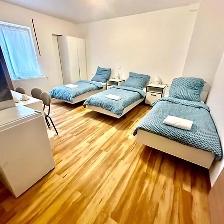 Hirsch Πανσιόν 3*