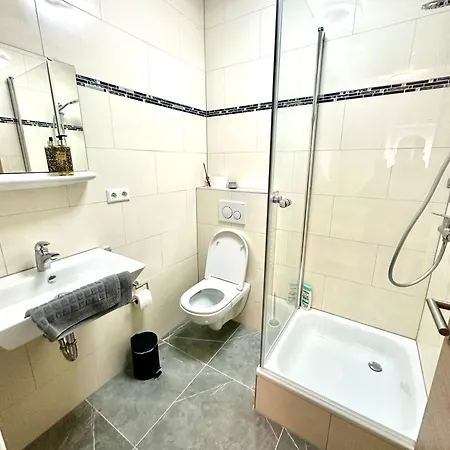 Hirsch 3* Berg bei Ravensburg