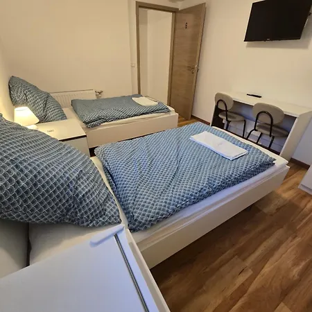 Hirsch Πανσιόν