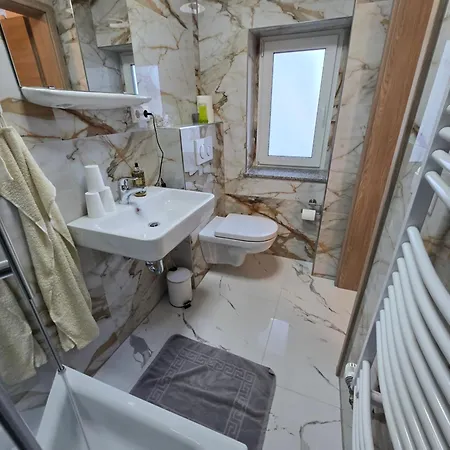 Πανσιόν Hirsch Berg bei Ravensburg