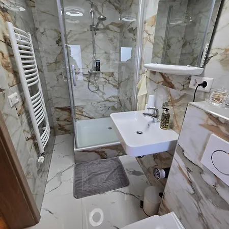 Hirsch Πανσιόν Berg bei Ravensburg