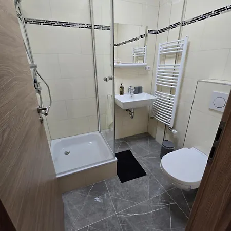 Hirsch Πανσιόν